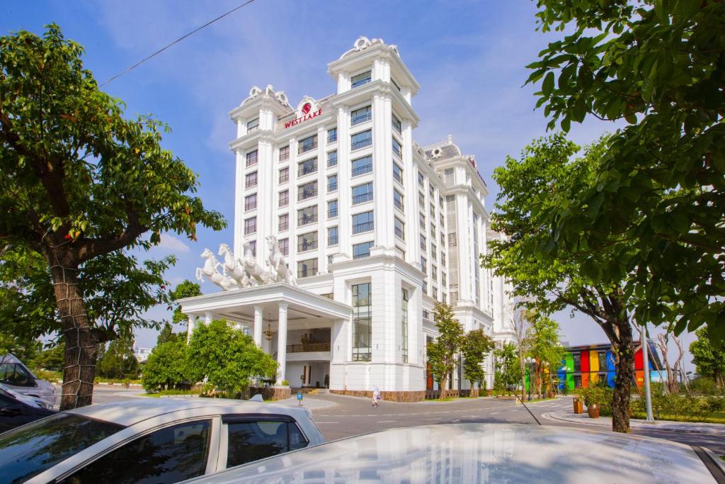 Westlake Hotel & Resort Vinh Phuc