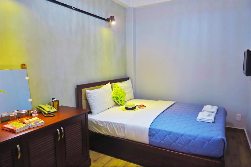 Giang Son Hotel