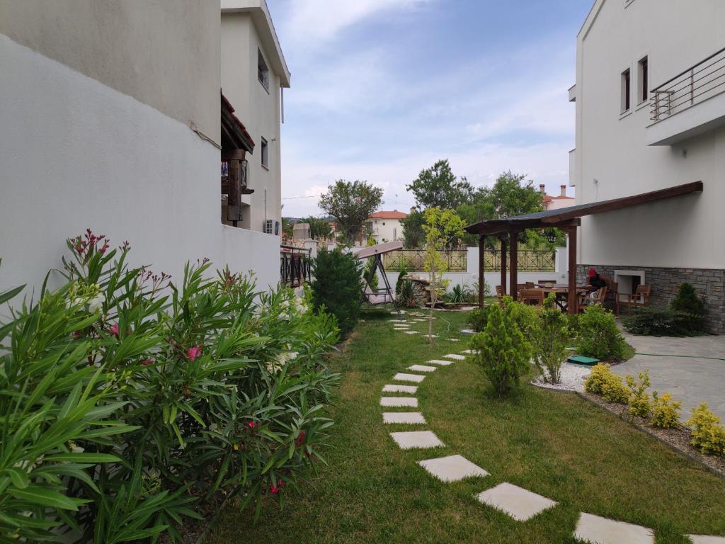 Апартаменты (Апартаменты - 1-й этаж), Azur Apartments - Nikiti Halkidiki
