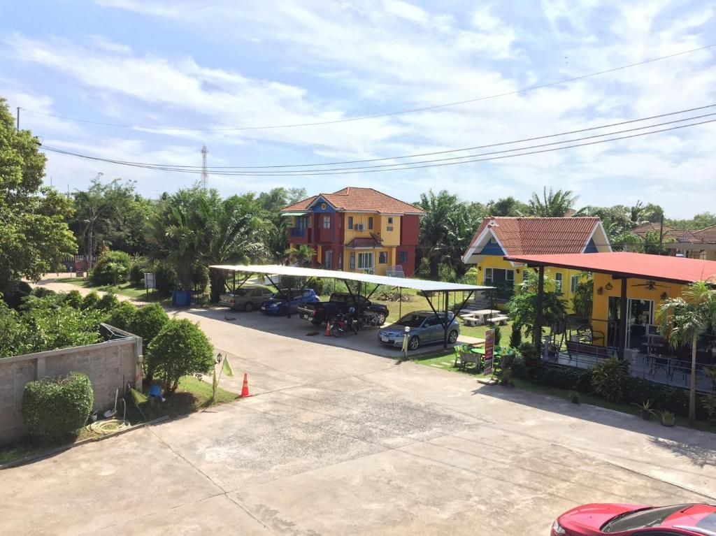 Greenfield Residence photo 4