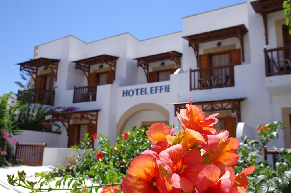 Effie Hotel photo 2
