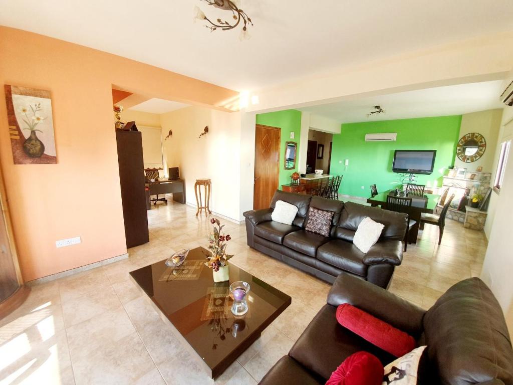 JOANNA SUNSET APTS Pomos photo 4