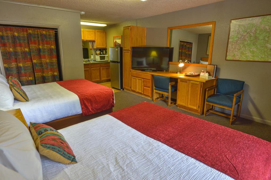 Moab Rustic Inn image