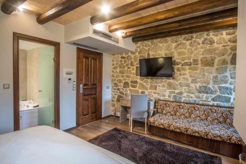 Hotel Arhontiko Vourloka photo 2