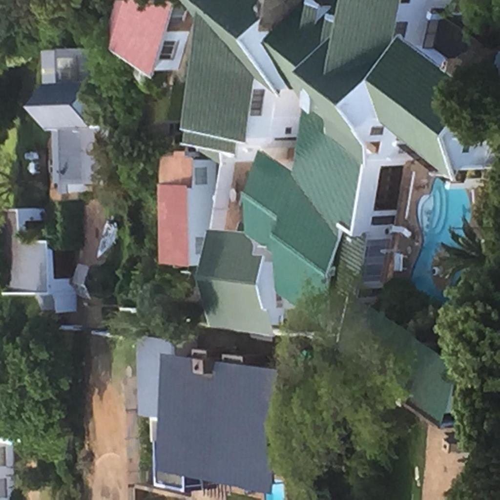 A White House Guest House photo 4