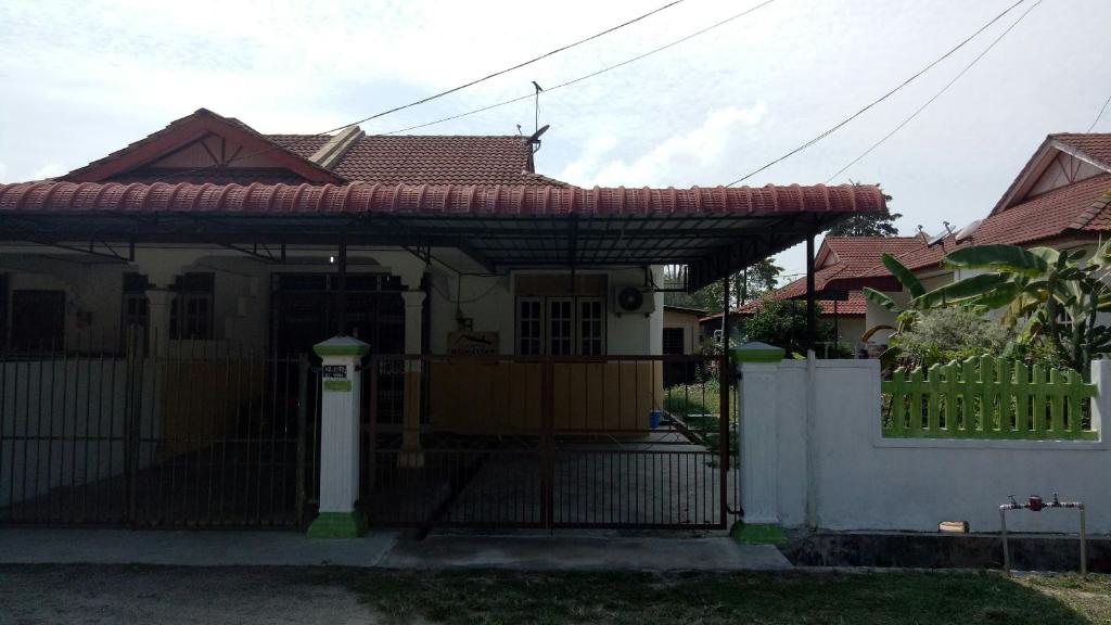Syahril homestay photo 2