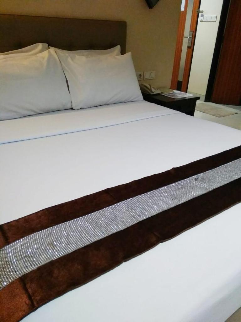 Сьюит (Люкс), Rota International Hotel