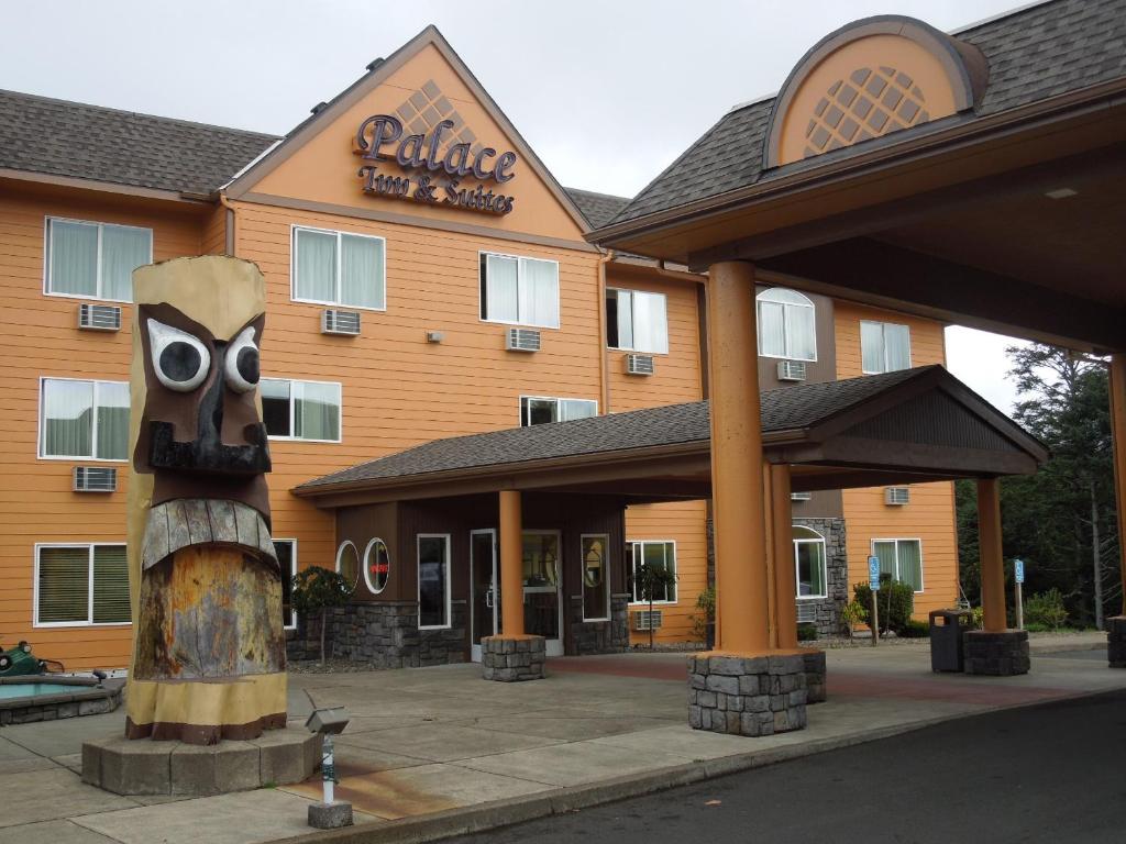 Palace Inn Suites Lincoln City image
