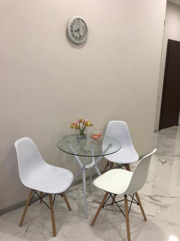 Modern Apartment photo 2