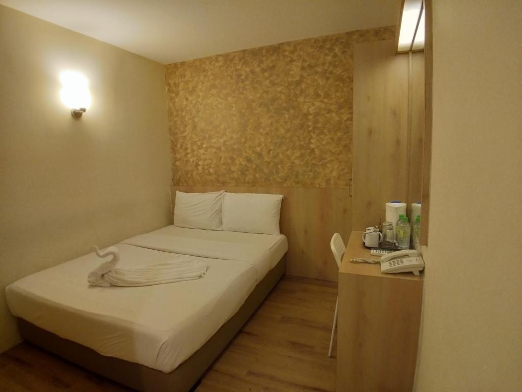 Двухместный (Улучшенный номер с кроватью размера «queen-size»), Hotel Westree KL Sentral