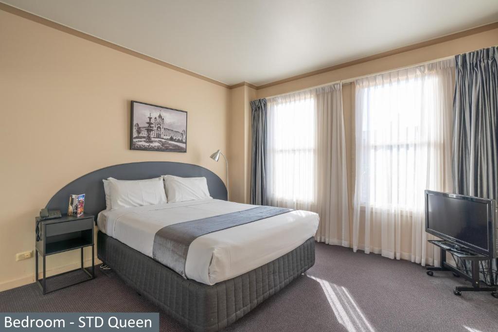 Clocktower Apartment Hotel photo 4