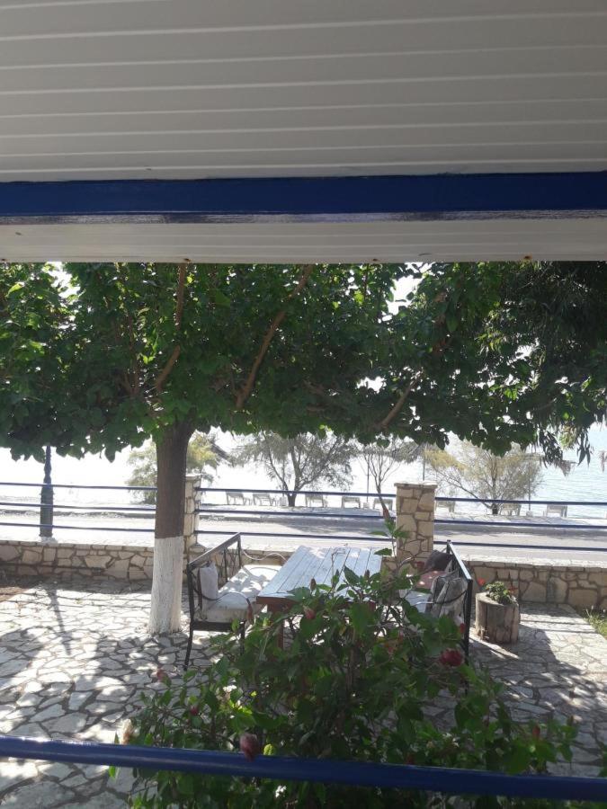 Holiday Tolofona Beach photo 3