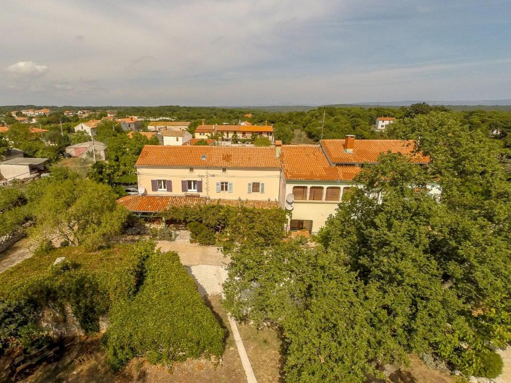 House Helena photo 1