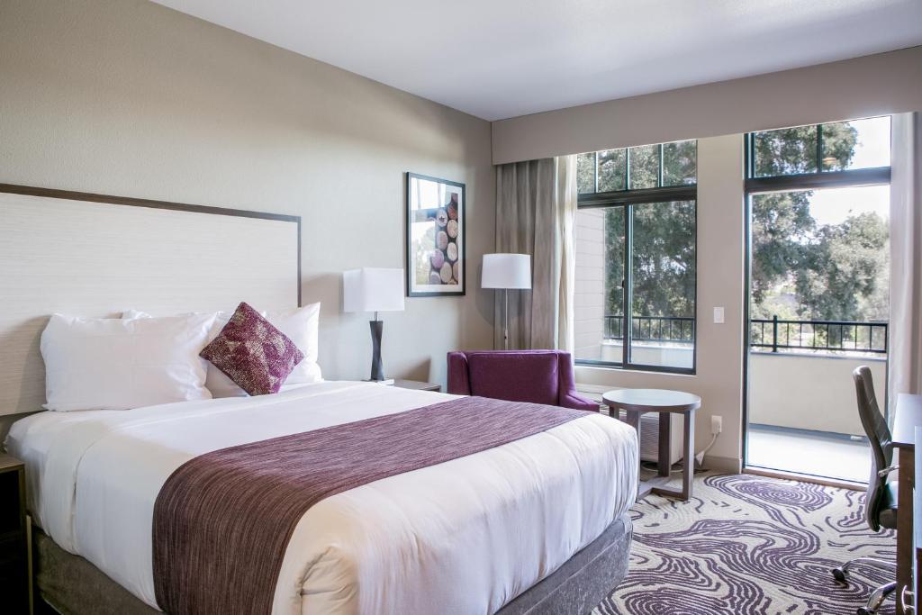 Hotel Siri Downtown - Paso Robles photo 3