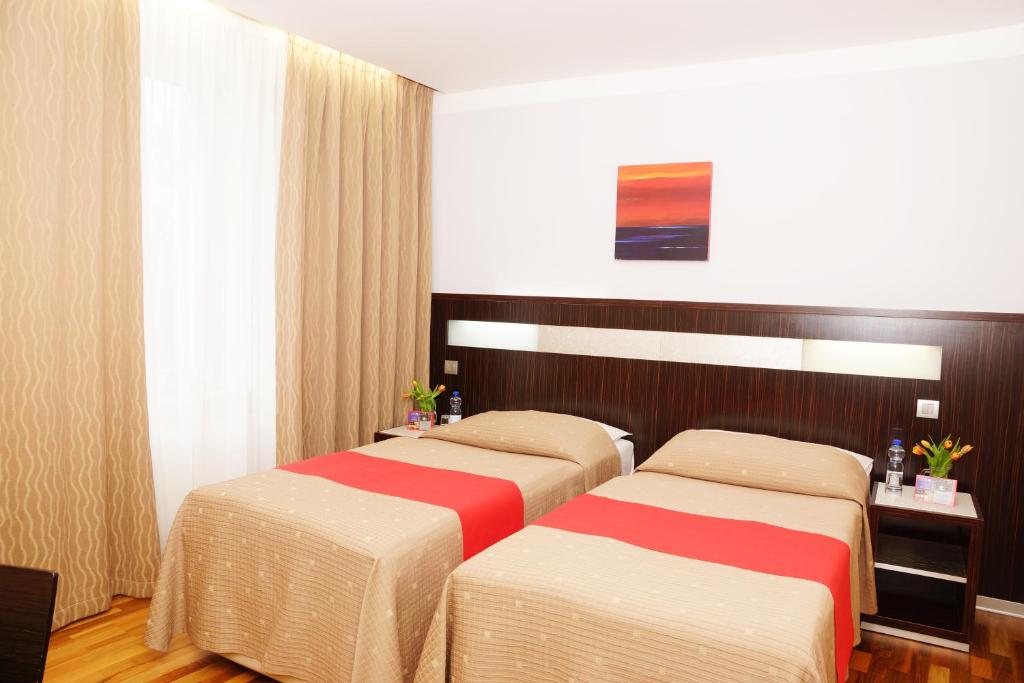 Двухместный (Special Offer - Double or Twin Room with Breakfast Included), Galaxie Hotel