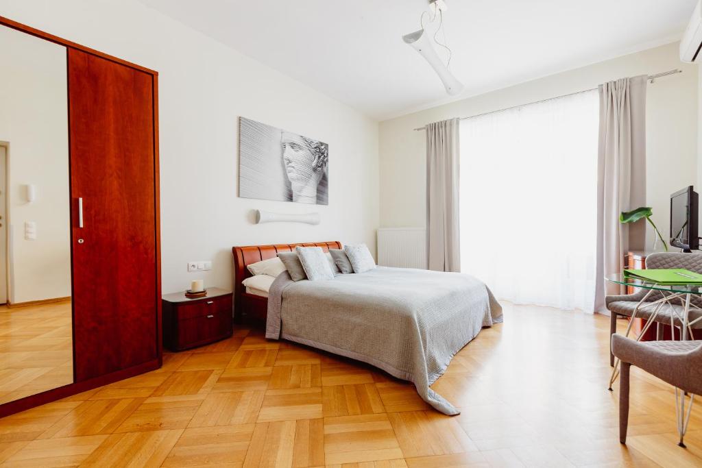 4Seasons Apartments Cracow Room Type - Deluxe Apartment (2 Adults)