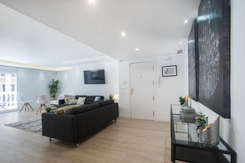 Stylish *NEW* Apartment in Alicante w/ 4 bedrooms photo 2