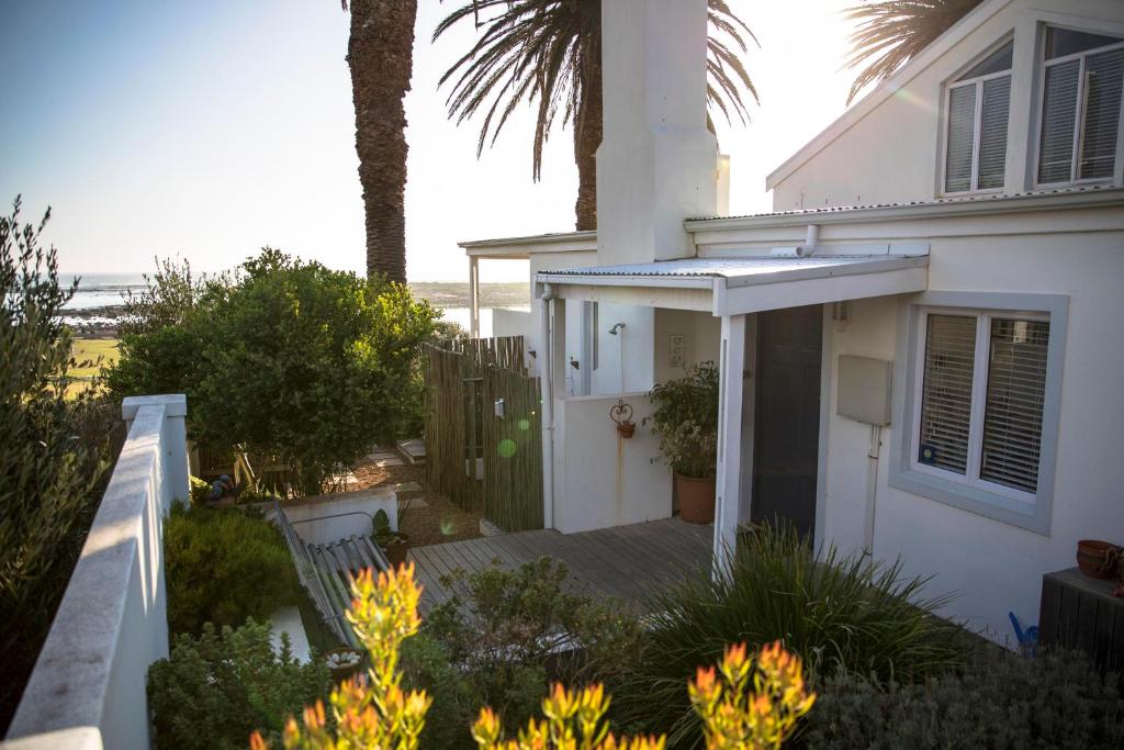 Palm Villa Cottage photo 3
