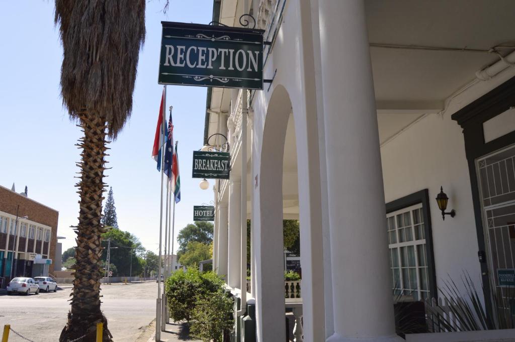 Karoo Country Inn photo 2
