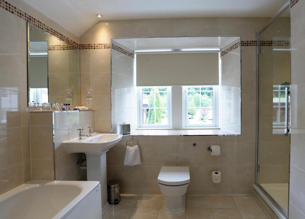 Macdonald Forest Hills Hotel & Spa photo 2