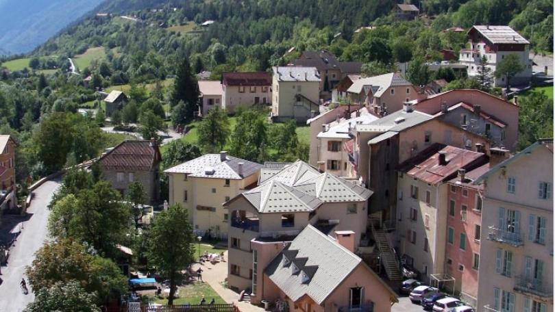 2 pièces centre village photo 3