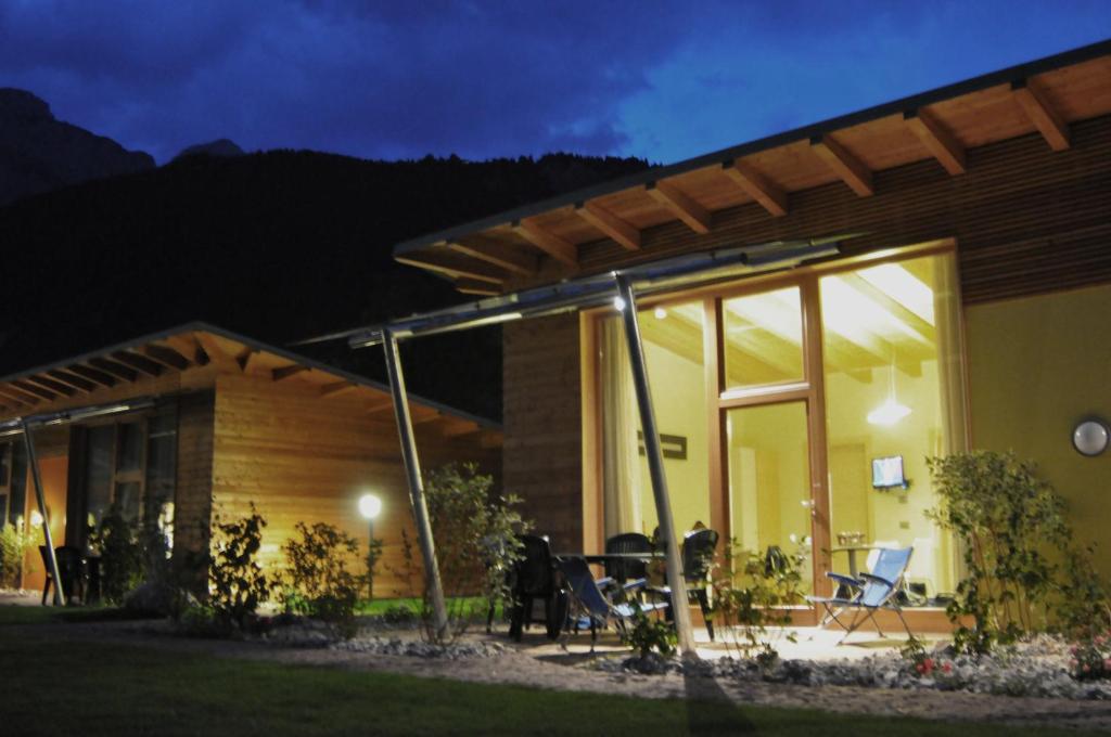 Bungalows Chalets Lago di Molveno photo 3