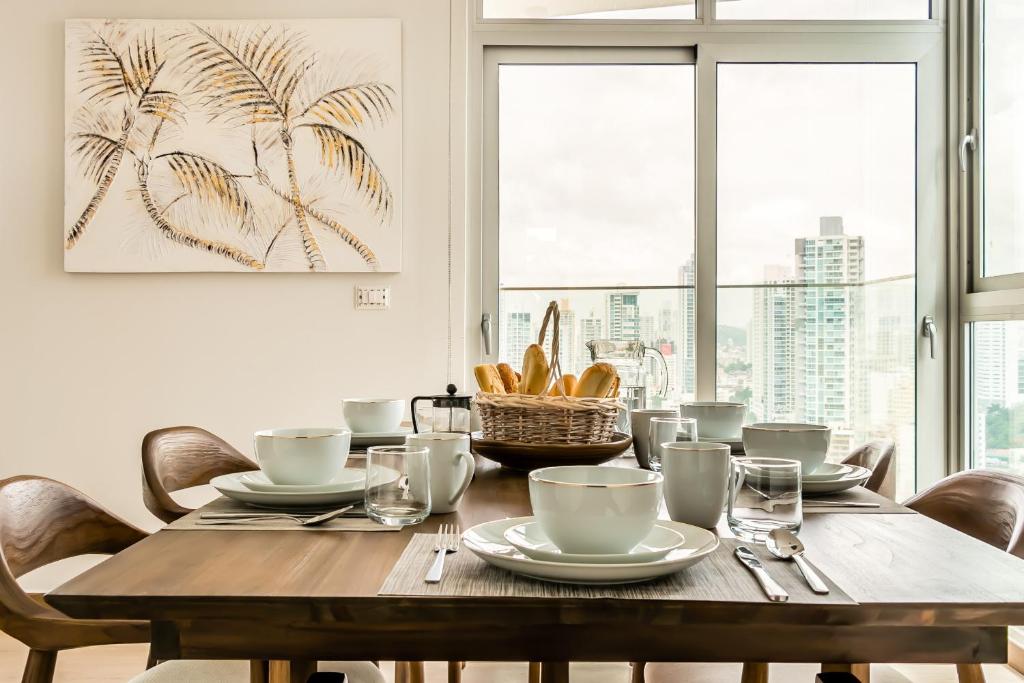 Lush Apartment City View - PH Quartier Del Mar photo 4