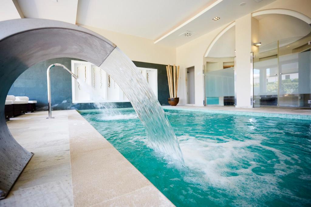 Grupotel Macarella Suites & Spa photo 4