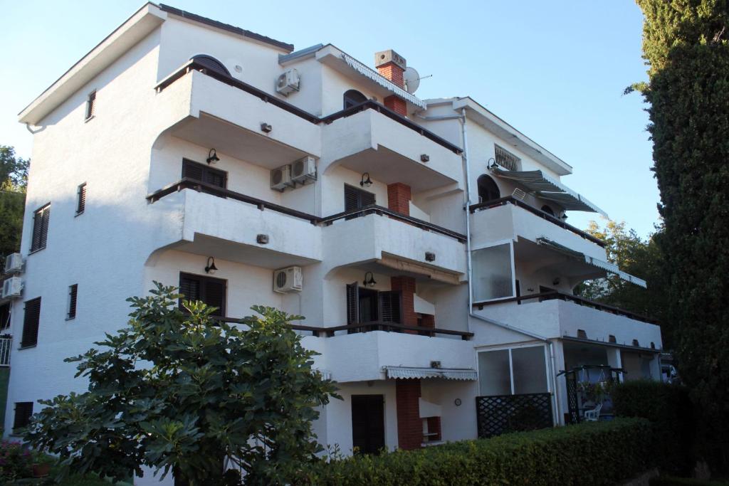 Apartments Matic photo 2