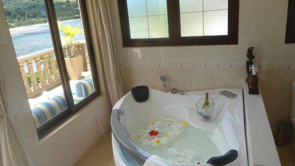 Сьюит (Люкс), BayView Seychelles