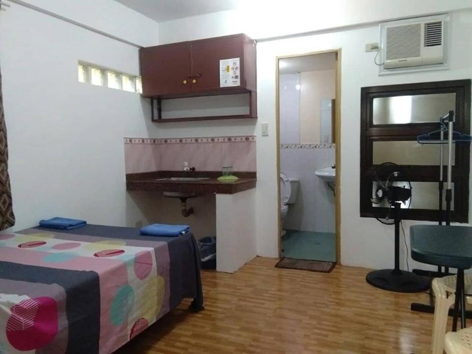 Budget Studio Unit in Makati photo 4