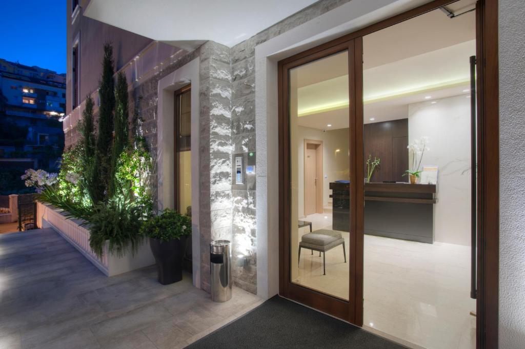 Hotel Vela photo 3