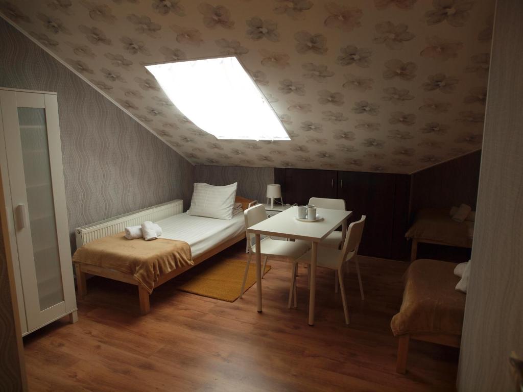 Семейный (Семейный номер (для 3 взрослых)), Alta Hostel
