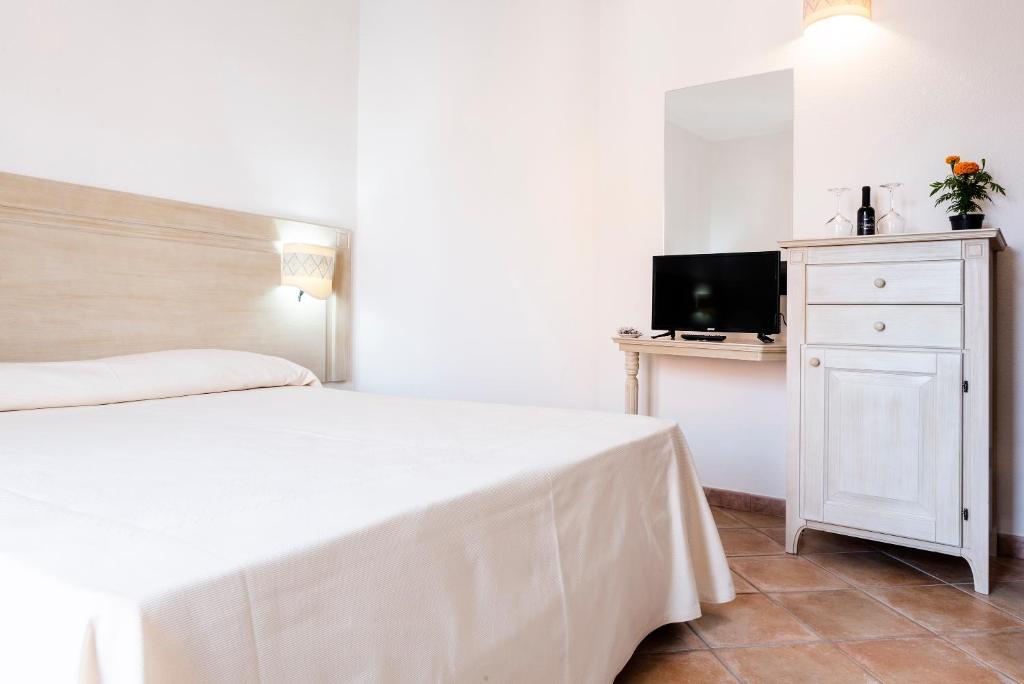 Hotel il Faro di Molara photo 1