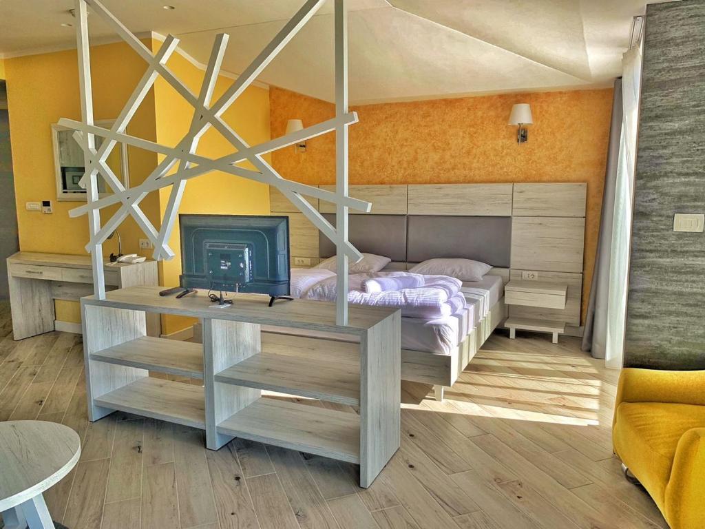 Сьюит (Люкс с кроватью размера «king-size» и видом на море), Hotel Pierina