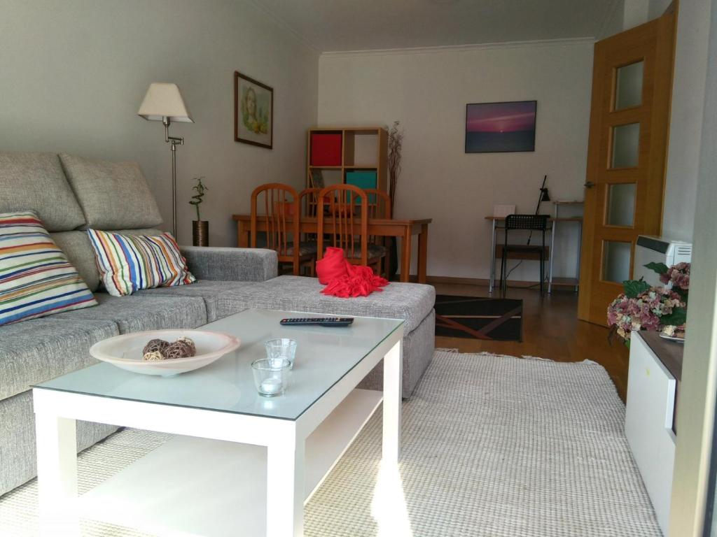 APARTAMENTO PEREGRINOS y USO TURISTICO CENTRO DE A GUARDA