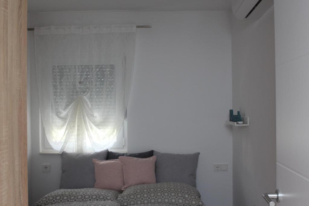 Apartments Mirela photo 4