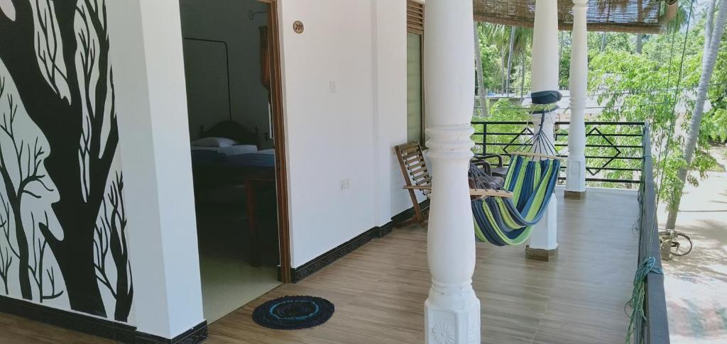 Трехместный (Стандартный трехместный номер), French Garden Resort