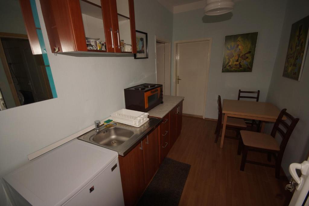 Апартаменты (Апартаменты с видом на море), Apartments LaRos