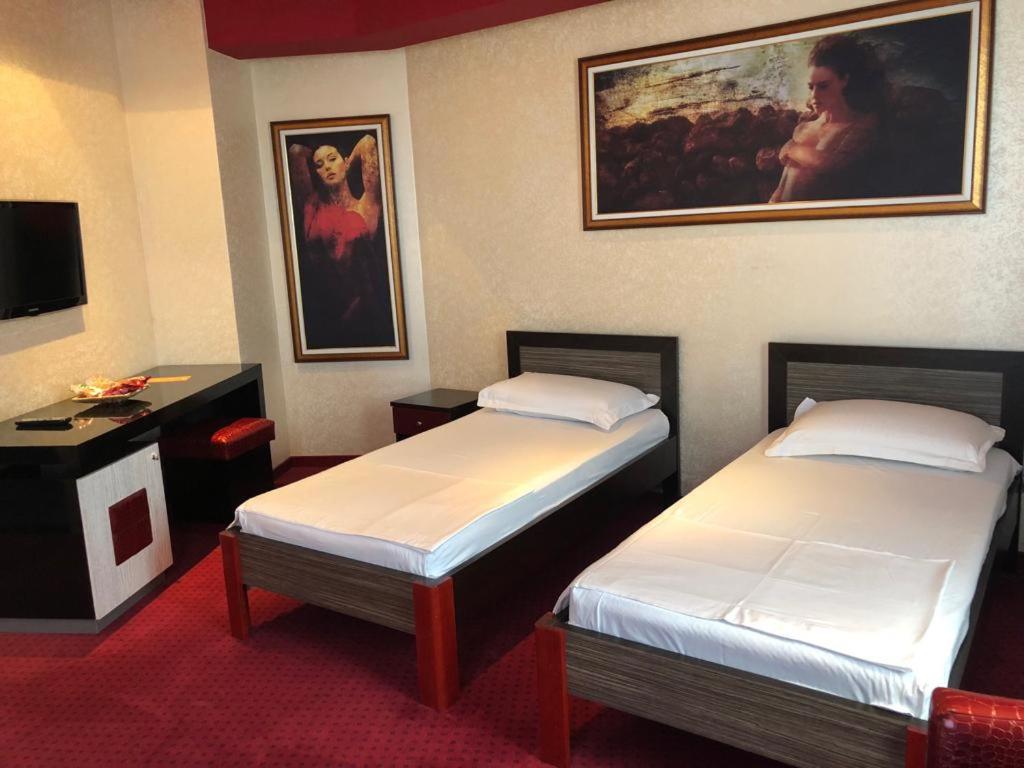 Grand Hotel Petrol photo 1