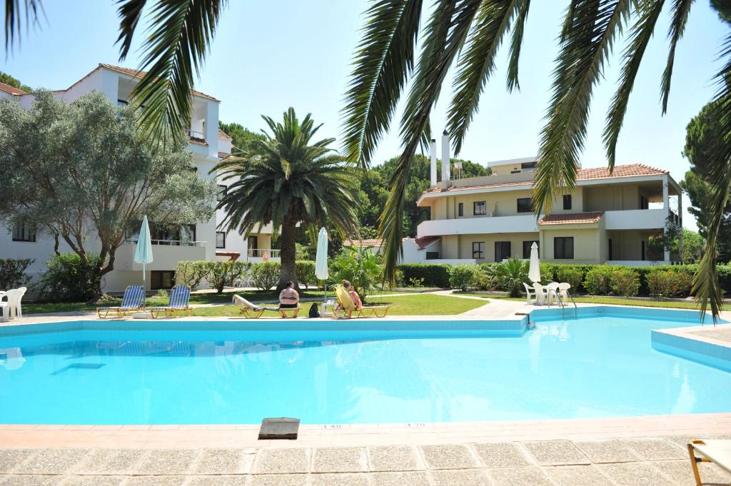 Niki Hotel Apartments photo 2