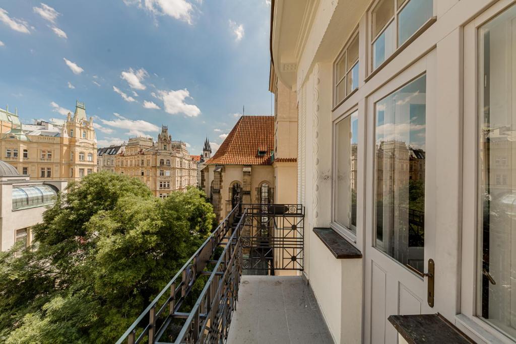 Апартаменты (Апартаменты с балконом), Gold Art Apartments