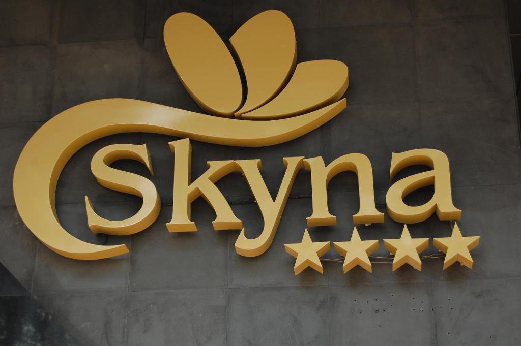Skyna Hotel Luanda - Tap to explore photos