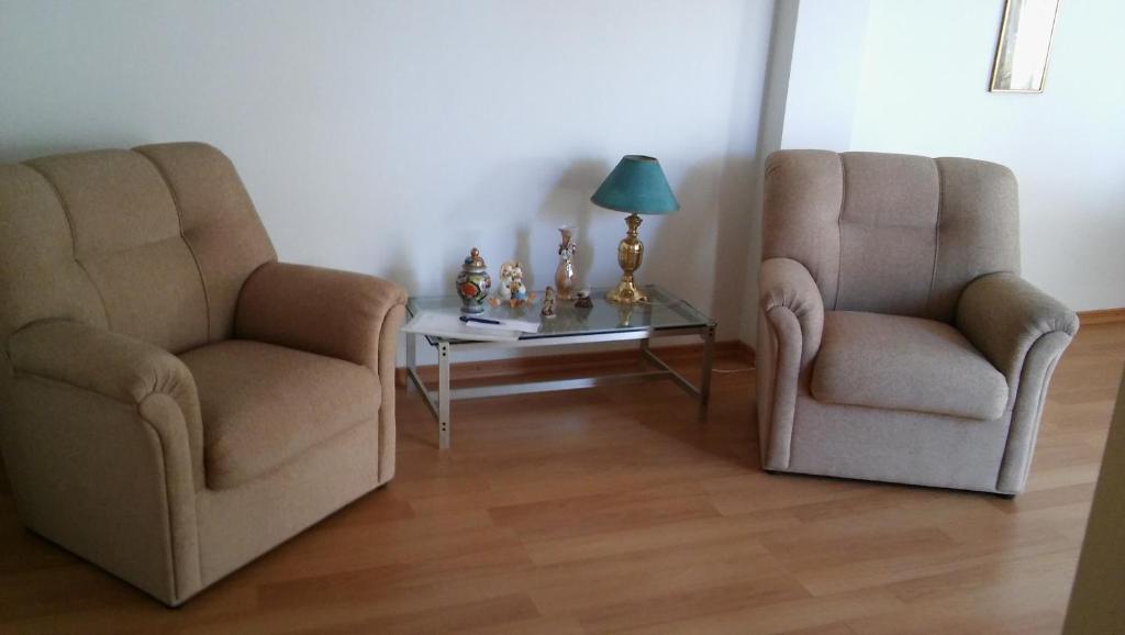 KURMI photo 3