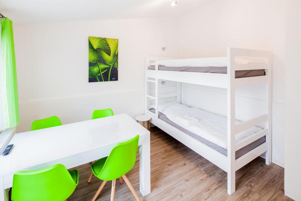 SecondHome Stuttgart - Very nice apartment near historic city centre at Blumenstr 58 in Esslingen am Neckar - W2 photo 4