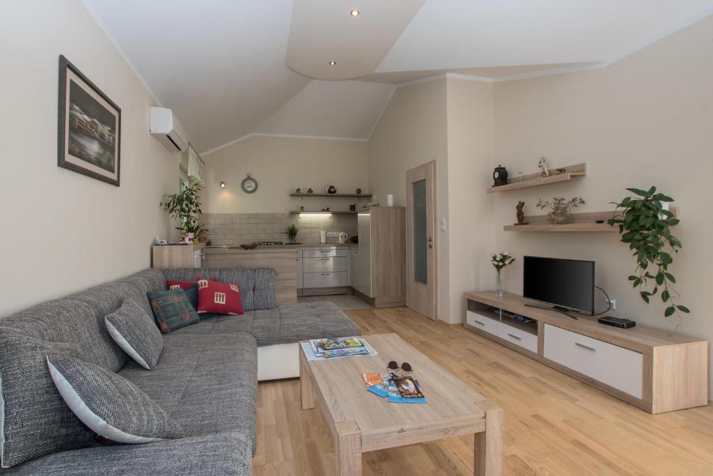 Holiday Home Suzana 1276 photo 1