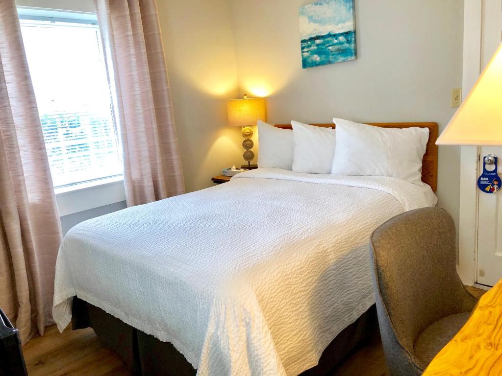 Hyannis Inn photo 1