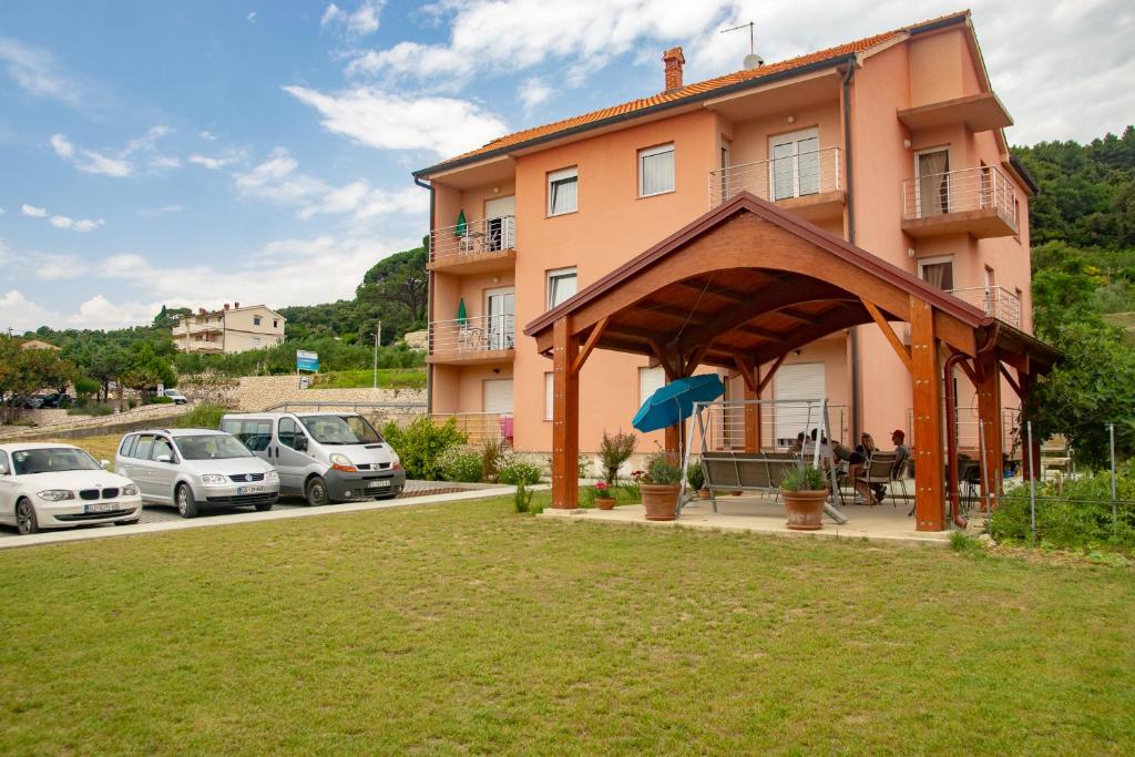 Apartments Neda photo 2