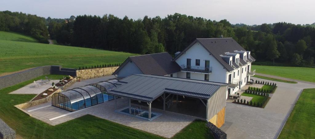 Landhaus Ferienwohnungen mit Pool und Wellness photo 1
