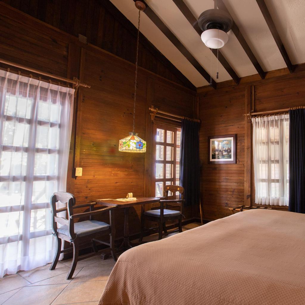 Номер (Бунгало с кроватью размера «king-size» и видом на океан), Petit Lafitte Ocean Front